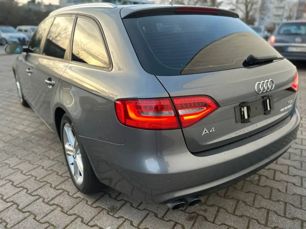 Audi A4 Universalas